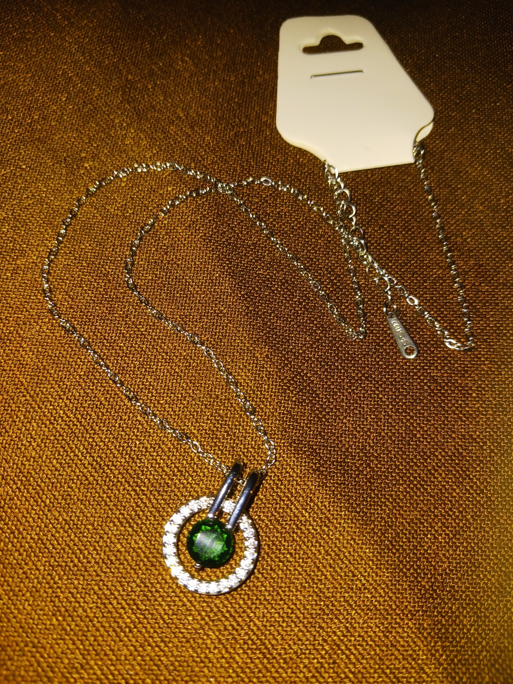 Green Necklace Set - Picture 9 of 9